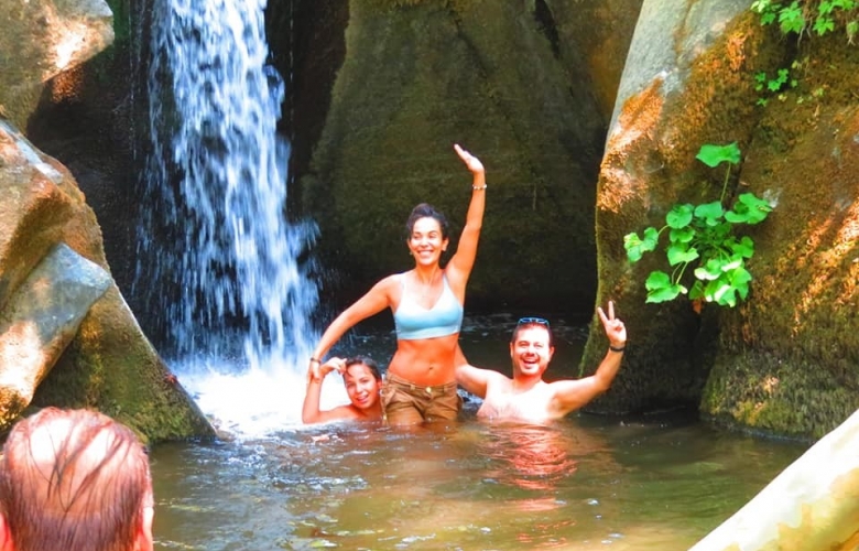 ÜNLÜ OYUNCU BARIŞ FALAY, BAYRAM TATİLİNDE KAZDAĞLARINI TERCİH ETTİ