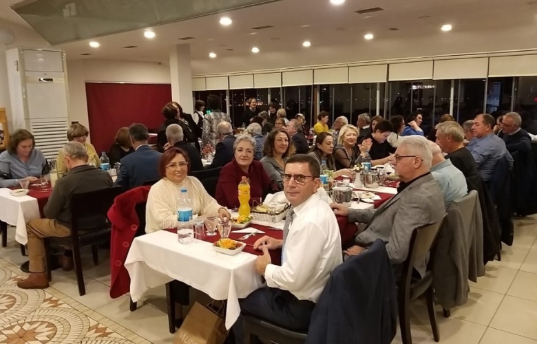 ÇANAKKALE SERAMİK FABRİKALARININ EMEKLİ YÖNETİCİLERİ GELENEĞİ SÜRDÜRÜYOR