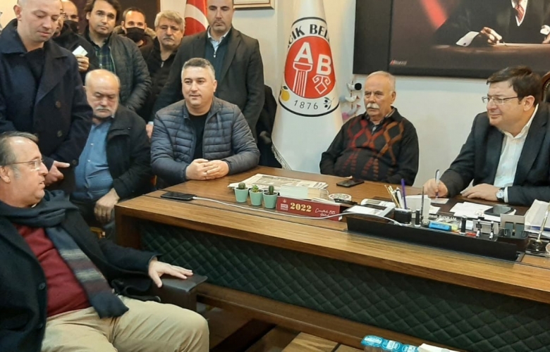 CHP' Lİ KÜÇÜKKUYU BELEDİYE BAŞKANI CENGİZ BALKAN SERBET KALDI