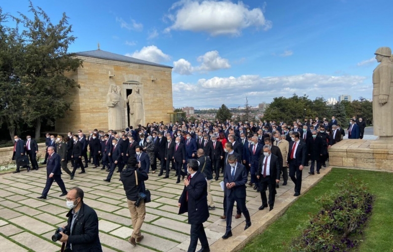 ERKEK 23 NİSAN’ DA ÇANAKKALE’ YE, ANKARA’ DAN SESLENDİ