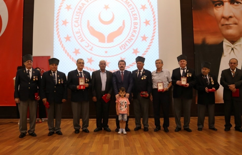 KIBRIS BARIŞ HAREKÂTI TEVCİH TÖRENİ               