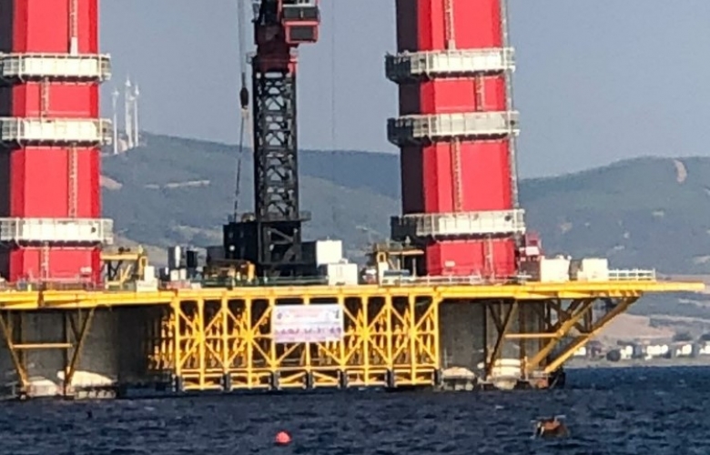 1915 ÇANAKKALE KÖPRÜSÜ'NDE İLK KEZ İKİ YAKA BİRBİRİNE HALATLA BAĞLANDI