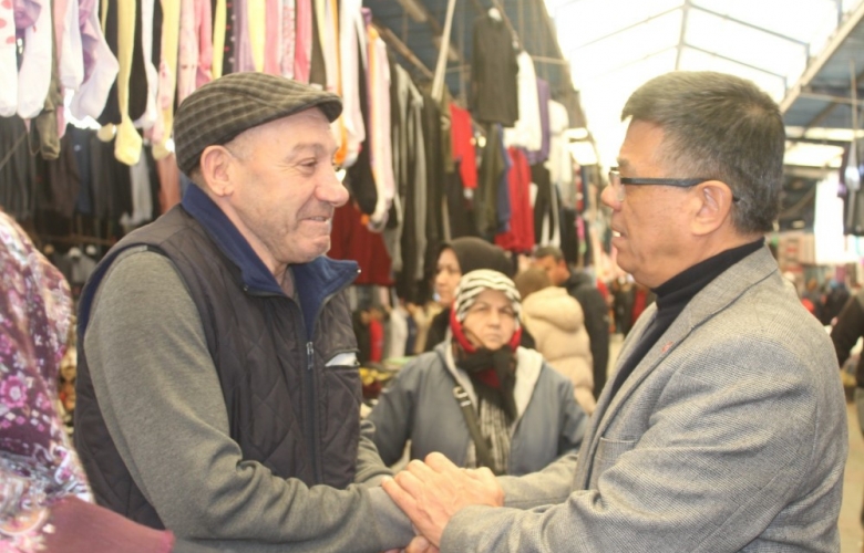 CHP ÇANAKKALE MİLLETVEKİLİ ADAY ADAYI URAL PAZAR ESNAFINI ZİYARET ETTİ