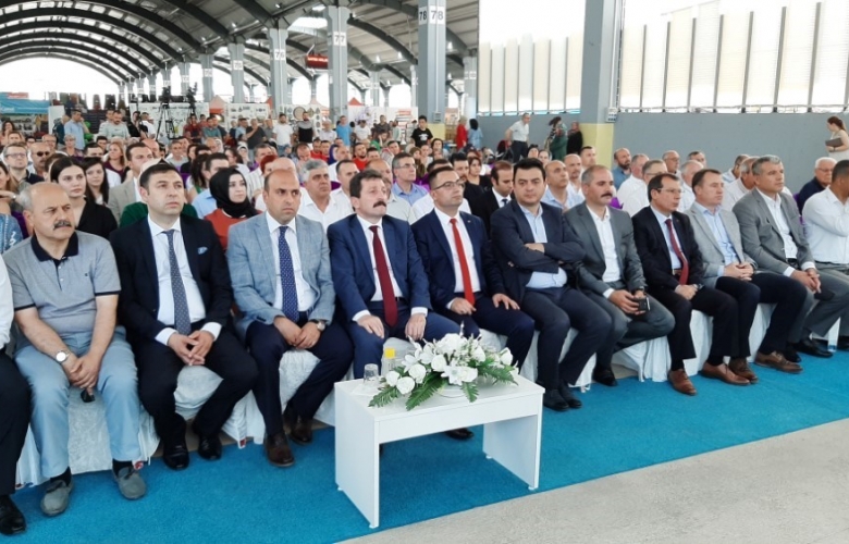 BİGA ALIŞVERİŞ VE KÜLTÜR FESTİVALİ’NİN BAŞLADI