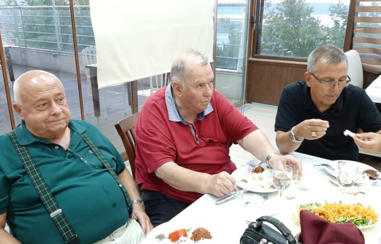 ÇANAKKALELİ ESKİ FUTBOLCULAR BİRARAYA GELDİ