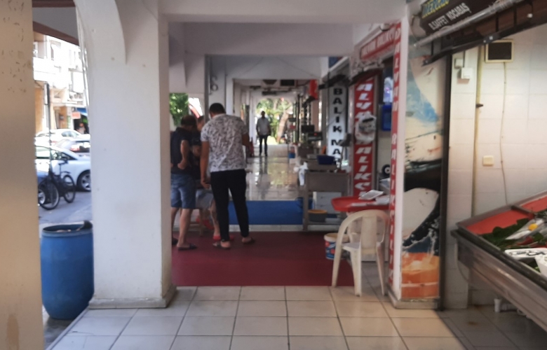 MÜSİLAJ GELDİ BALIK TEZGAHLARI BOŞ KALDI