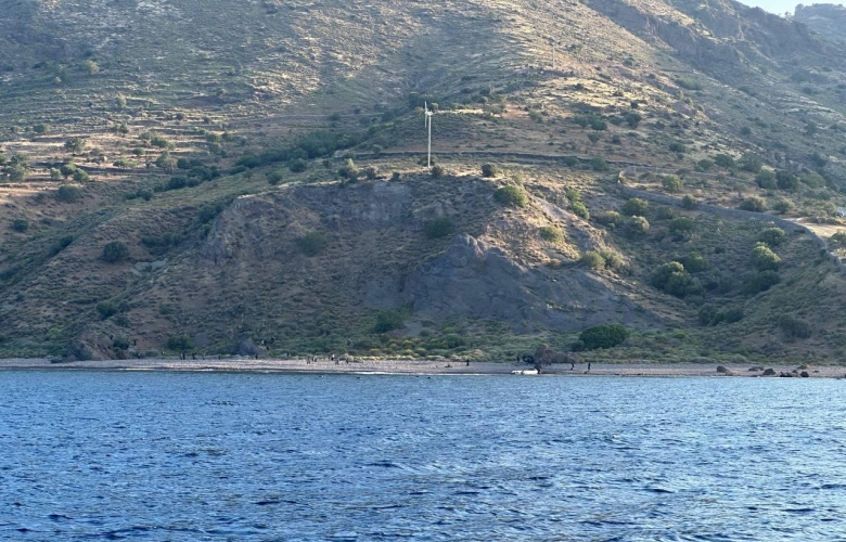 48 DÜZENSİZ GÖÇMEN BABAKALE SAHİLİNDE YAKALANDI