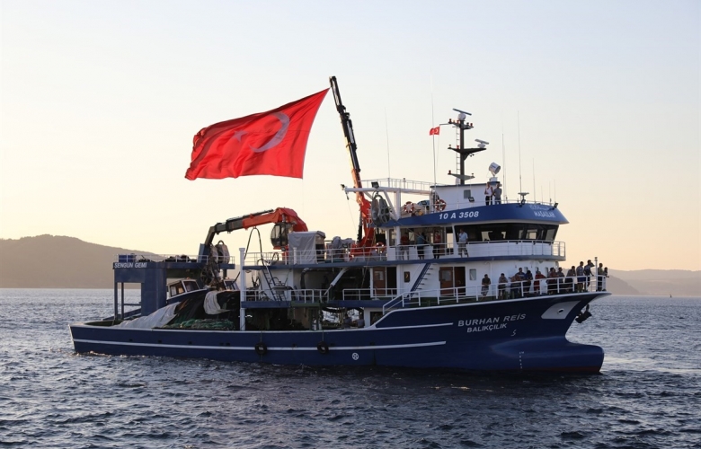 ÇANAKKALE’ Lİ BALIKÇILAR “VİRA BİSMİLLAH” DEDİ