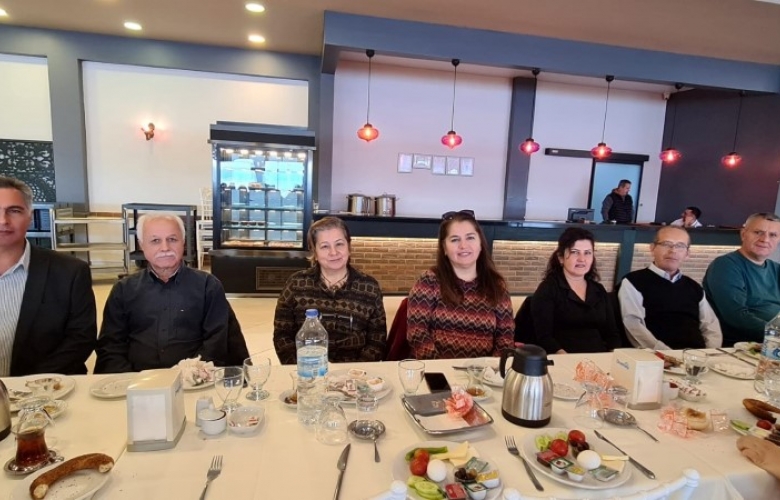 YENİCELİLER VE AGONYALILAR DERNEĞİ ÜYELERİ KAHVALTI ETKİNLİĞİNDE BULUŞTU