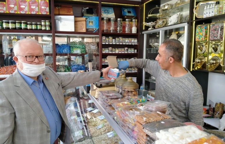 GELECEK PARTİSİ ÇANAKKALE' DE VATANDAŞLARA 30 BİN MASKE DAĞITIMI YAPACAK