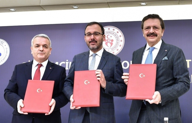 OKTAY TOBB GENÇ GİRİŞİMCİLER KURULU BAŞKANLARI TOPLANTISINA KATILDI