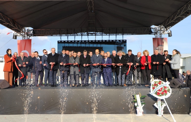 GELİBOLU BELEDİYESİ YÖNETİM BİRİMLERİ YERLEŞKESİ TÖRENLE HİZMETE GİRDİ