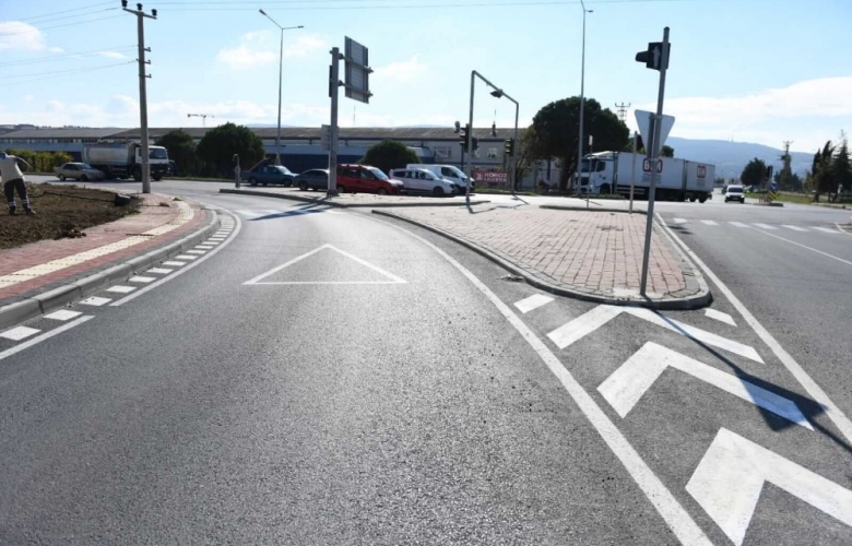 YOL ÇİZGİ BOYAMA ÇALIŞMALARI DEVAM EDİYOR