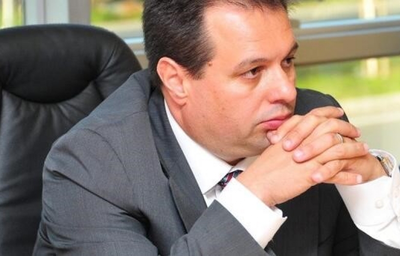 ÜZEN' DEN "BABALAR GÜNÜ" MESAJI