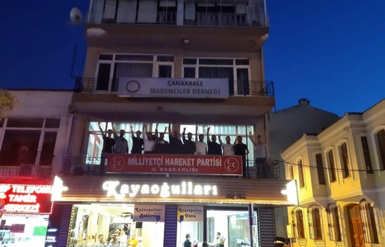 MHP’LİLER ANMA TÖRENİNİN YAPILDIĞI ALANI TERK ETTİ