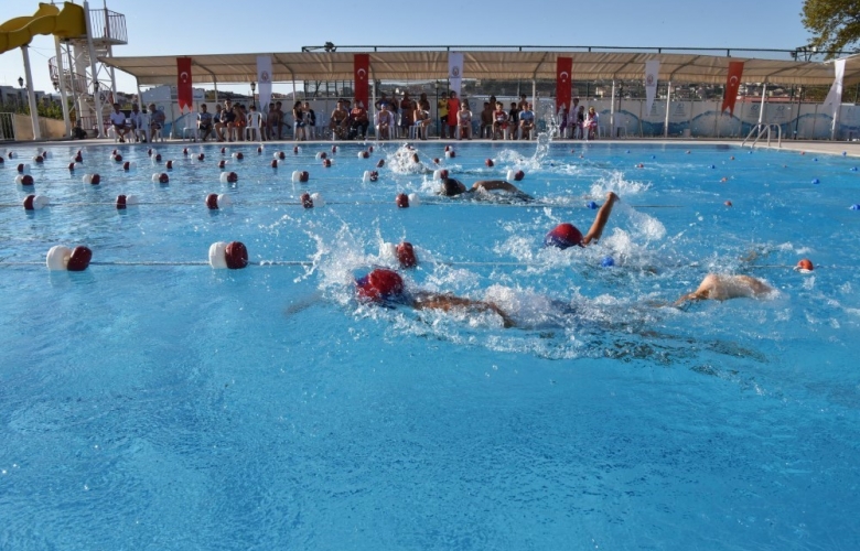 ÇAN BELEDİYESİ MİLLİ MÜCADELENİN 100. YILI YÜZME YARIŞLARI TAMAMLANDI