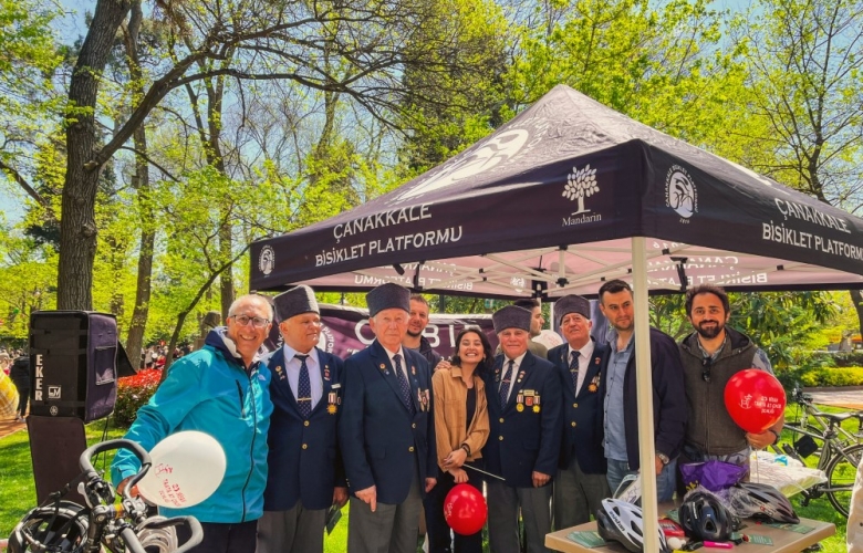 ÇABİP 23 NİSAN ŞENLİĞİNDE STAND AÇTI