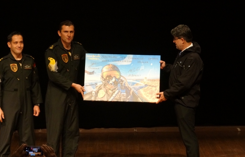 SOLOTÜRK Pilotları, ÇOMÜ Öğrencilerinr İle Havacılık Sektörünü Anlattı