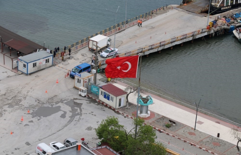 JANDARMA’DAN HAVADAN HELİKOPTER İLE TRAFİK DENETİMİ