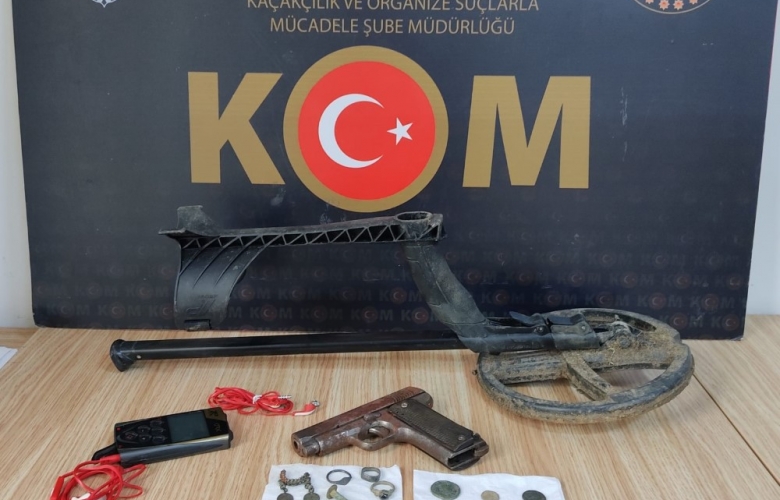 TARİHİ ESER KAÇAKÇILARI YAKALANDI