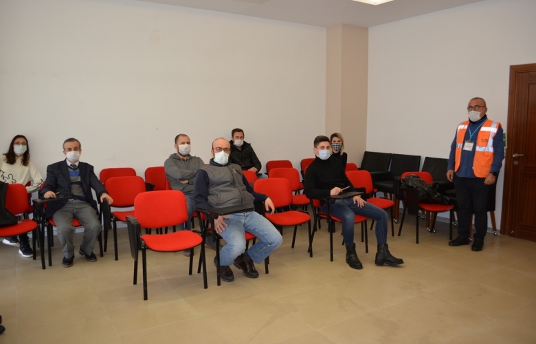 ÇTSO’ DA  TAŞINMAZ TİCARETİ VE 2. EL MOTORLU KARA TAŞITLARI SINAVLARI YAPILDI