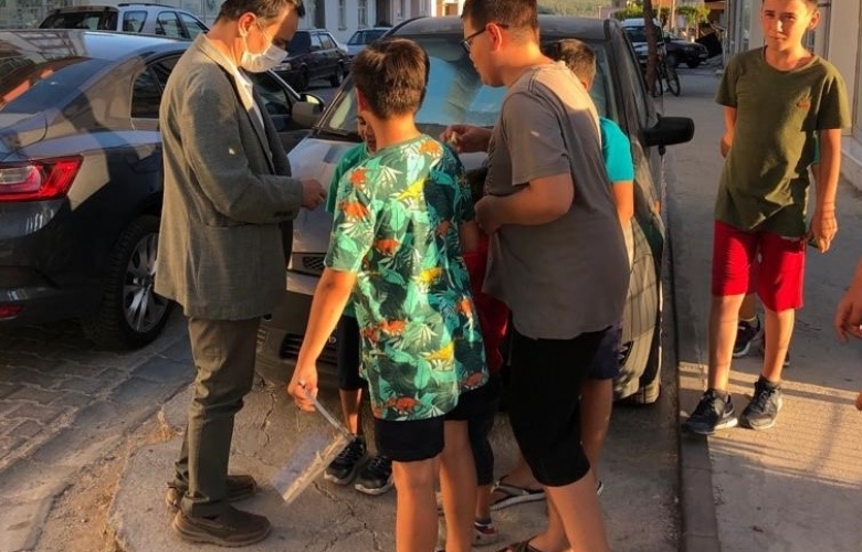 VALİ AKTAŞ, KURBAN BAYRAMINDA ÇOCUKLARIN BAYRAM SEVİNCİNE ORTAK OLDU