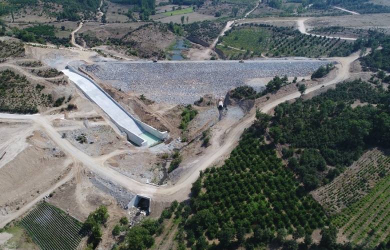 ÇANAKKALE BAYRAMİÇ ÇAVUŞLU GÖLET’İNDE ÇALIŞMALAR DEVAM EDİYOR	