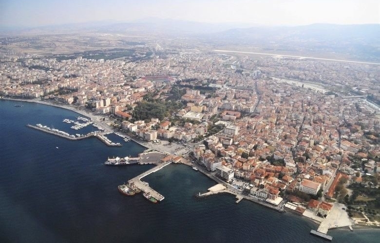 CAZİBE MERKEZİ HALİNE GELEN ÇANAKKA’DE  MİLYONLUK EVLERE YOĞUN İLGİ