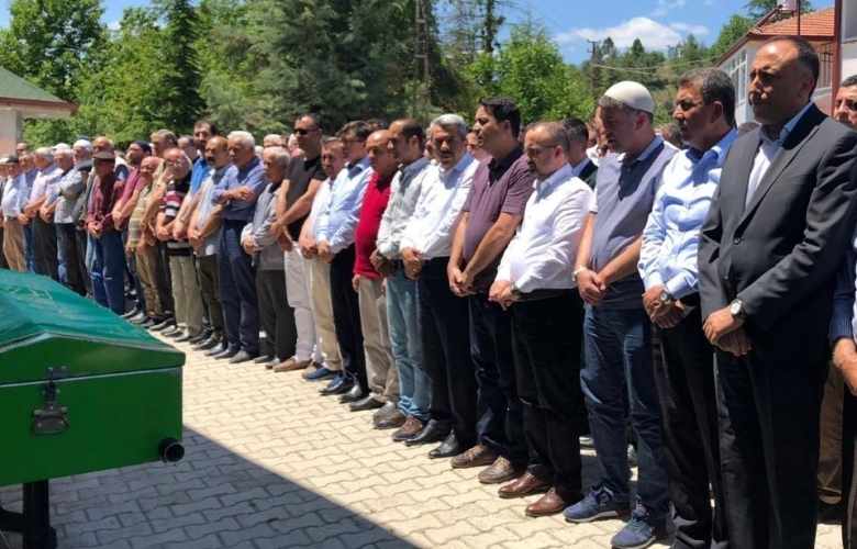 TURAN, KÖKLÜ' YÜ ACI GÜNÜNDE YALNIZ BIRAKMADI