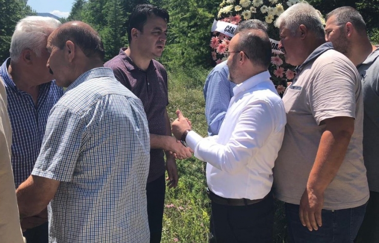 TURAN, KÖKLÜ' YÜ ACI GÜNÜNDE YALNIZ BIRAKMADI