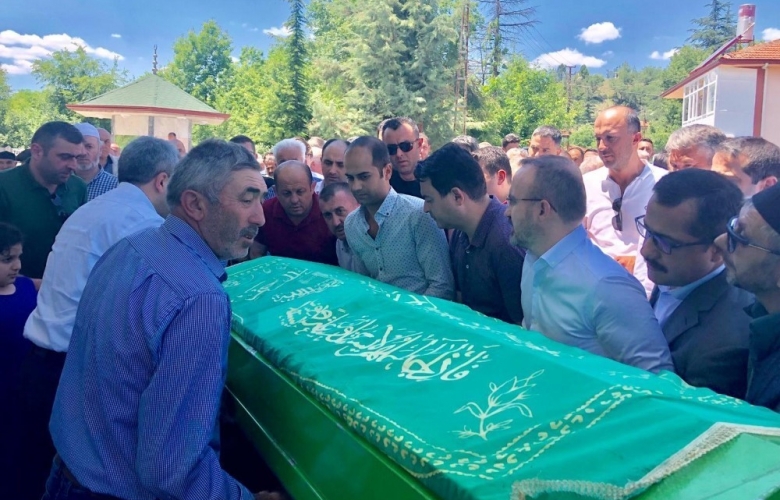 TURAN, KÖKLÜ' YÜ ACI GÜNÜNDE YALNIZ BIRAKMADI