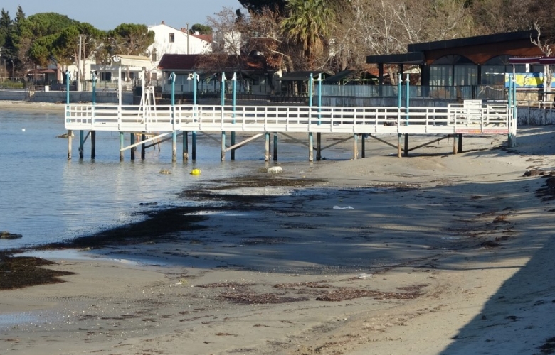 ÇANAKKALE'DE DENİZ 20 METRE ÇEKİLDİ
