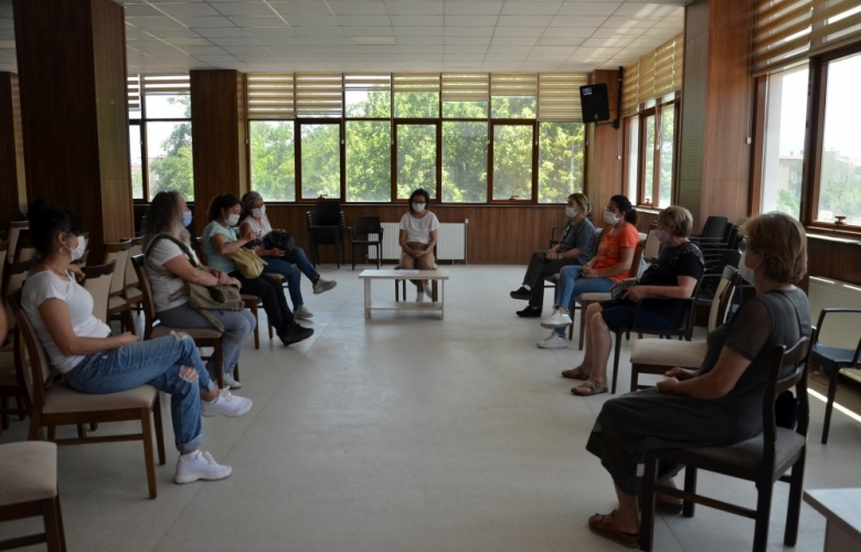 URAL “ İSTANBUL SÖZLEŞMESİNE KARŞI ÇIKMAK ERKEĞİN ŞİDDET UYGULAMASINA DAVETİYE ÇIKARIR”