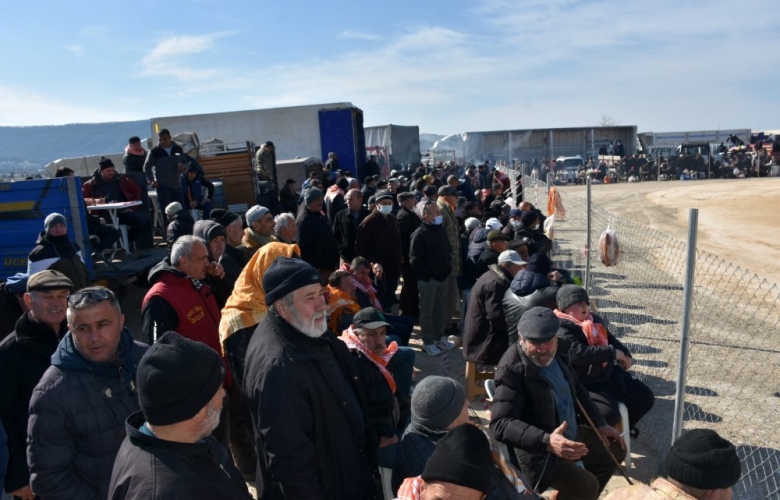 9. TURUVA DEVE GÜREŞLERİ BÜYÜK HEYECANA SAHNE OLDU