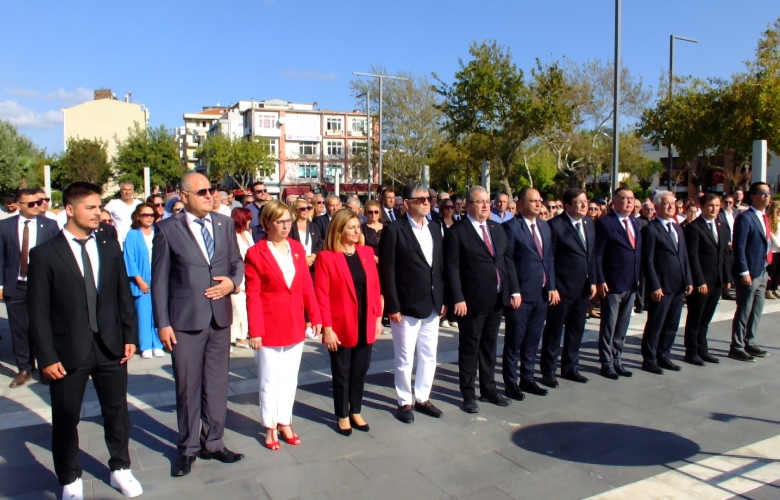 CHP’nin kuruluş yıldönümünü kutladılar