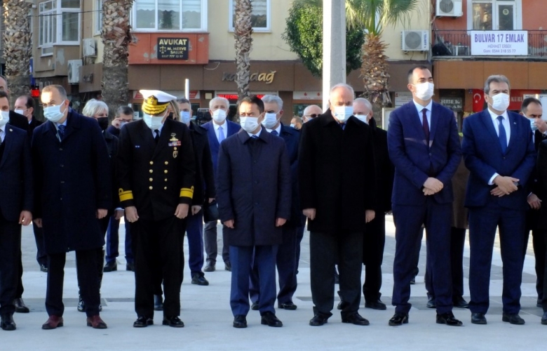 ÖĞRETMENLER GÜNÜ DÜZENLENEN TÖREN İLE KUTLANDI