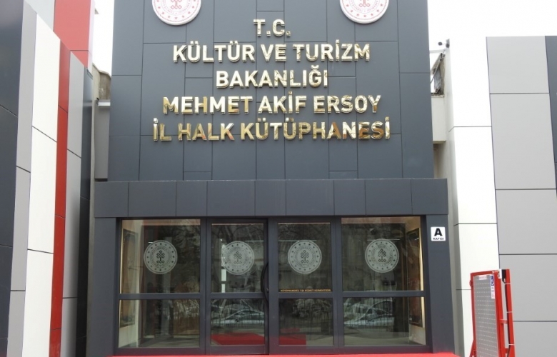 İL HALK KÜTÜPHANESİ DOLDU TAŞTI