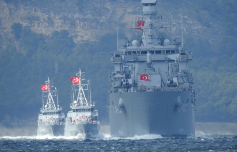 SAVAŞ GEMİLERİNİN TÖREN PROVASI YAPTI, ANCAK TÖRENLER İPTAL EDİLDİ