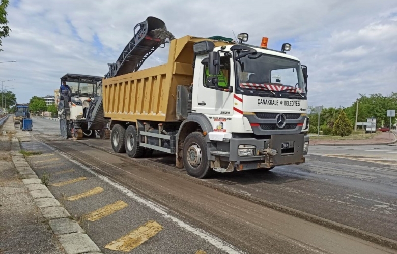 ÇANAKKALE BELEDİYESİ ÜST YAPI YENİLEME ÇALIŞMALARINA DEVAM EDİYOR