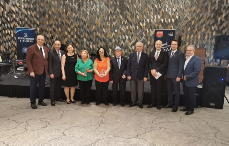 GÖKHAN, DİŞ HEKİMLERİ GECESİNE KATILDI