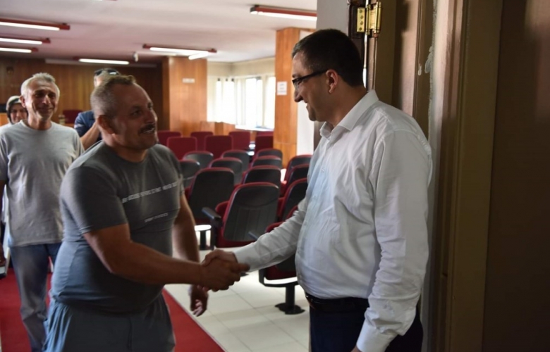 ÇAN BELEDİYE BAŞKAN BÜLENT ÖZ, BELEDİYE PERSONELİYLE BAYRAMLAŞTI             