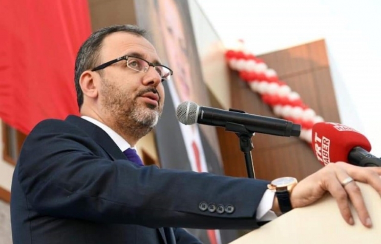 BAKAN KASAPOĞLU HEM AÇILIŞ YAPTI HEMDE ÇANAKKALE' YE MÜJDELİ HABERLER VERDİ