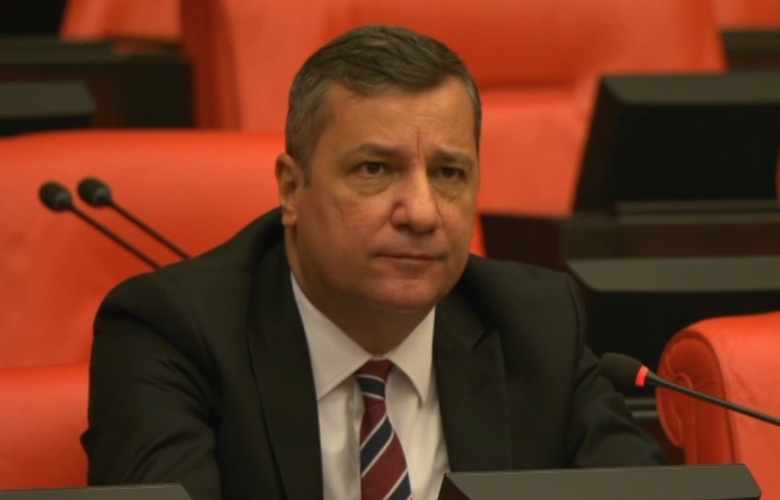 CEYLAN TÜM SÖZLEŞMELİLERE KARDO VERİLMELİTSK’DA “SİVİL MEMUR’UN ” ADI YOK