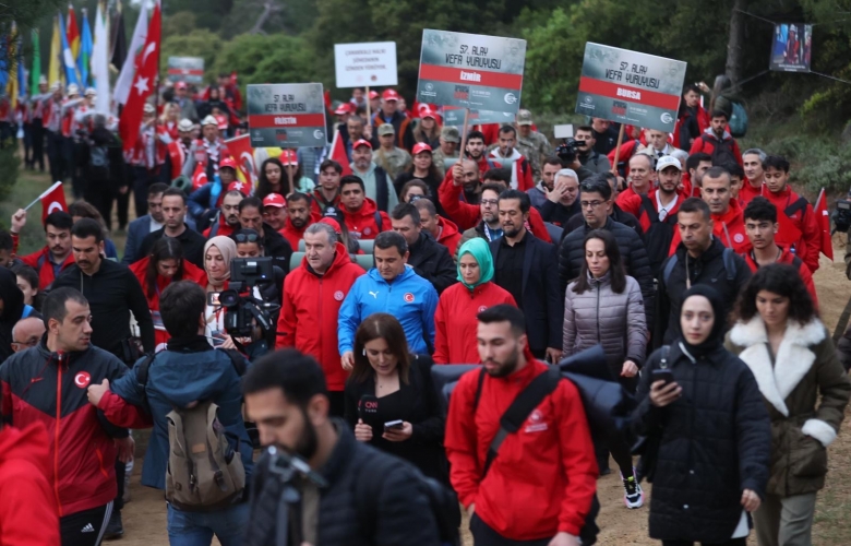 Binlerce İzci, 57. Alay Vefa Yürüyüşüyle Çanakkale'nin Kahramanlarını Andı