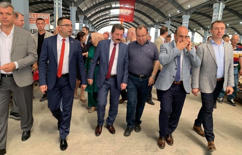 BİGA ALIŞVERİŞ VE KÜLTÜR FESTİVALİ’NİN BAŞLADI