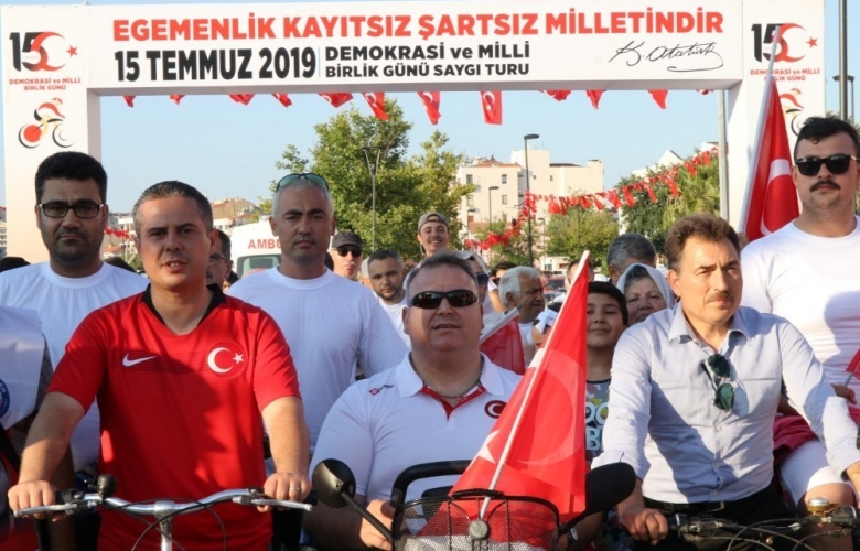 15 TEMMUZ ŞEHİTLERİ İÇİN BEDAL ÇEVİRDİLER