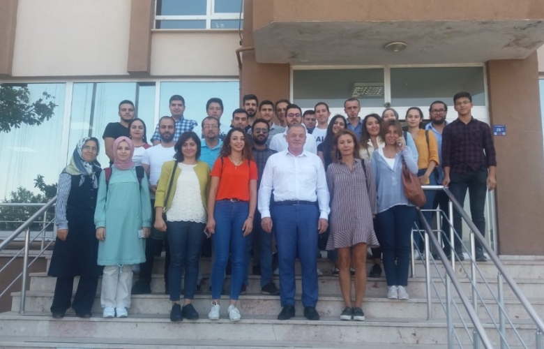 ÖGRENCİLERDEN ÖZKURNAZ' A ZİYARET  