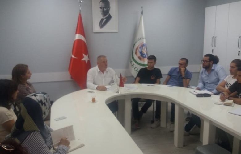 ÖGRENCİLERDEN ÖZKURNAZ' A ZİYARET  