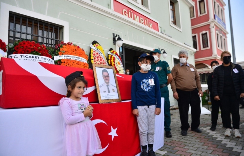 ŞEHİT GÜMRÜK MUHAFAZA NEMURU İÇİN TÖREN DÜZENLENDİ