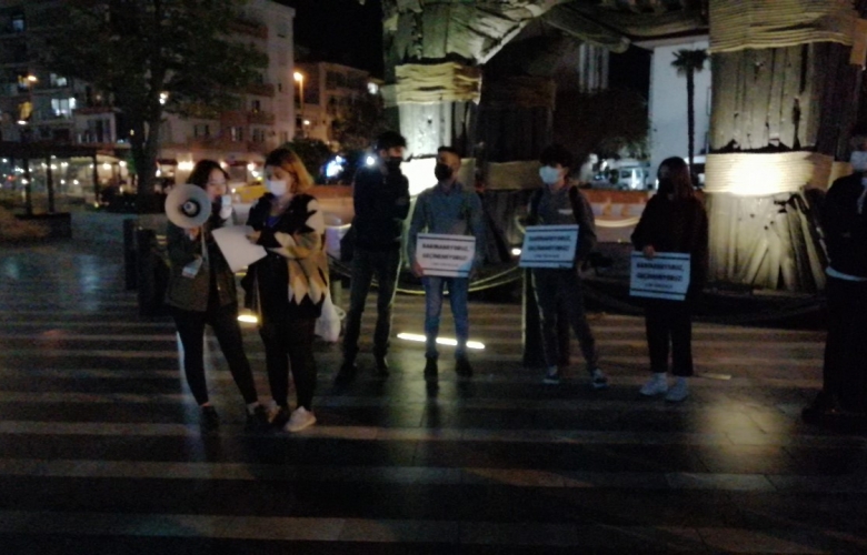 ÇOMÜ' LÜ ÖĞRENCİLER BARINMA SORUNA DİKKAT ÇEKTİLER